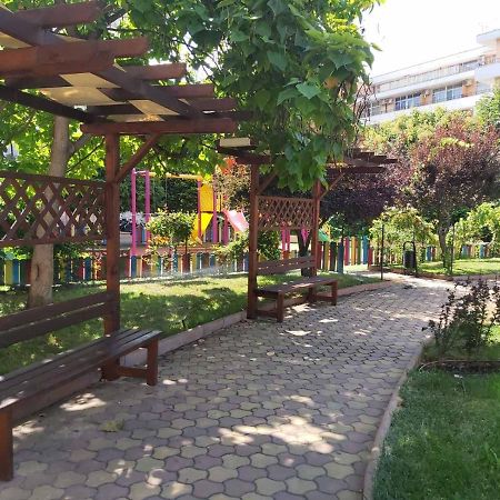 Holiday Apartments Grand Kamelia 써니비치 외부 사진