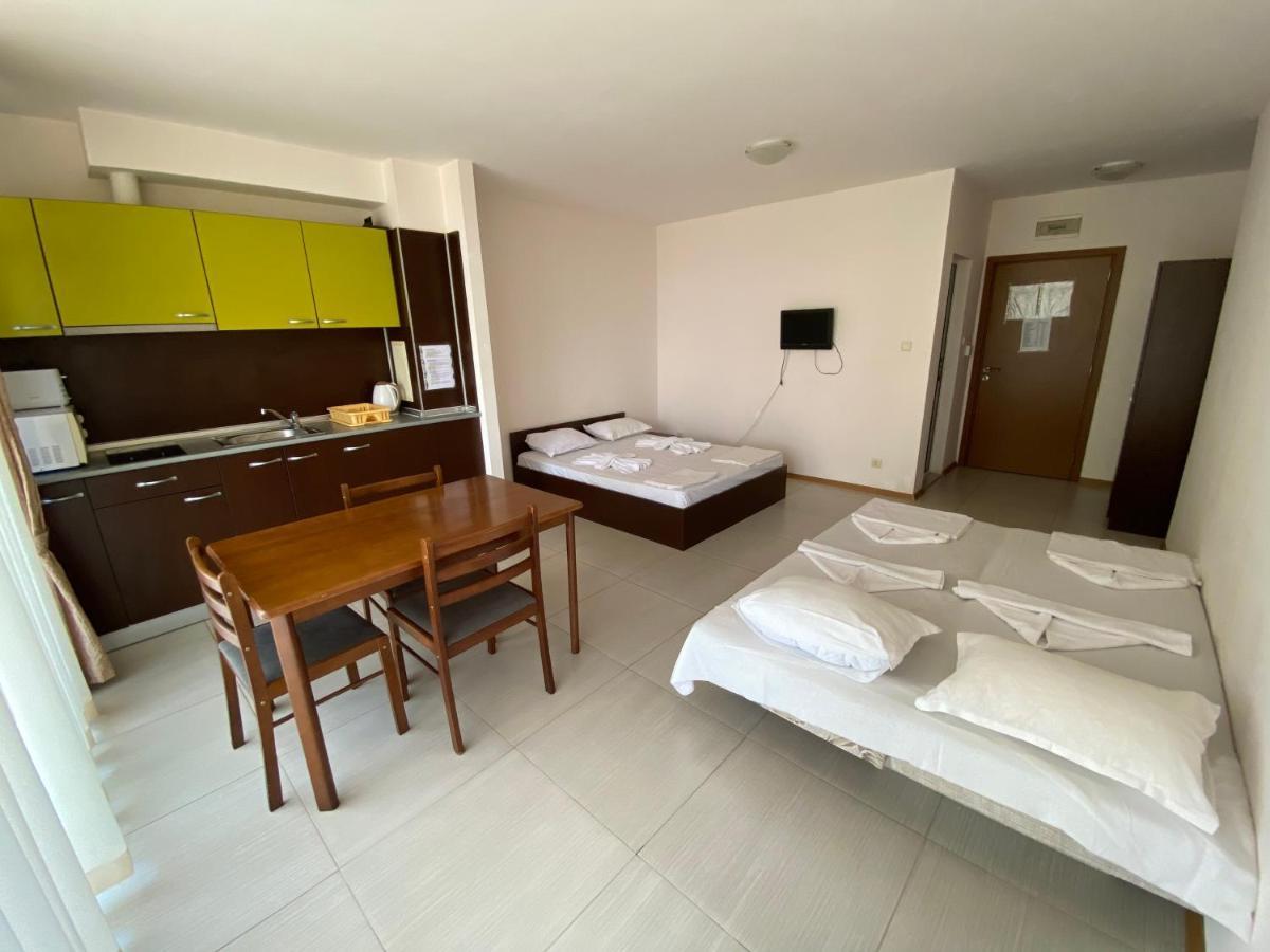 Holiday Apartments Grand Kamelia 써니비치 외부 사진