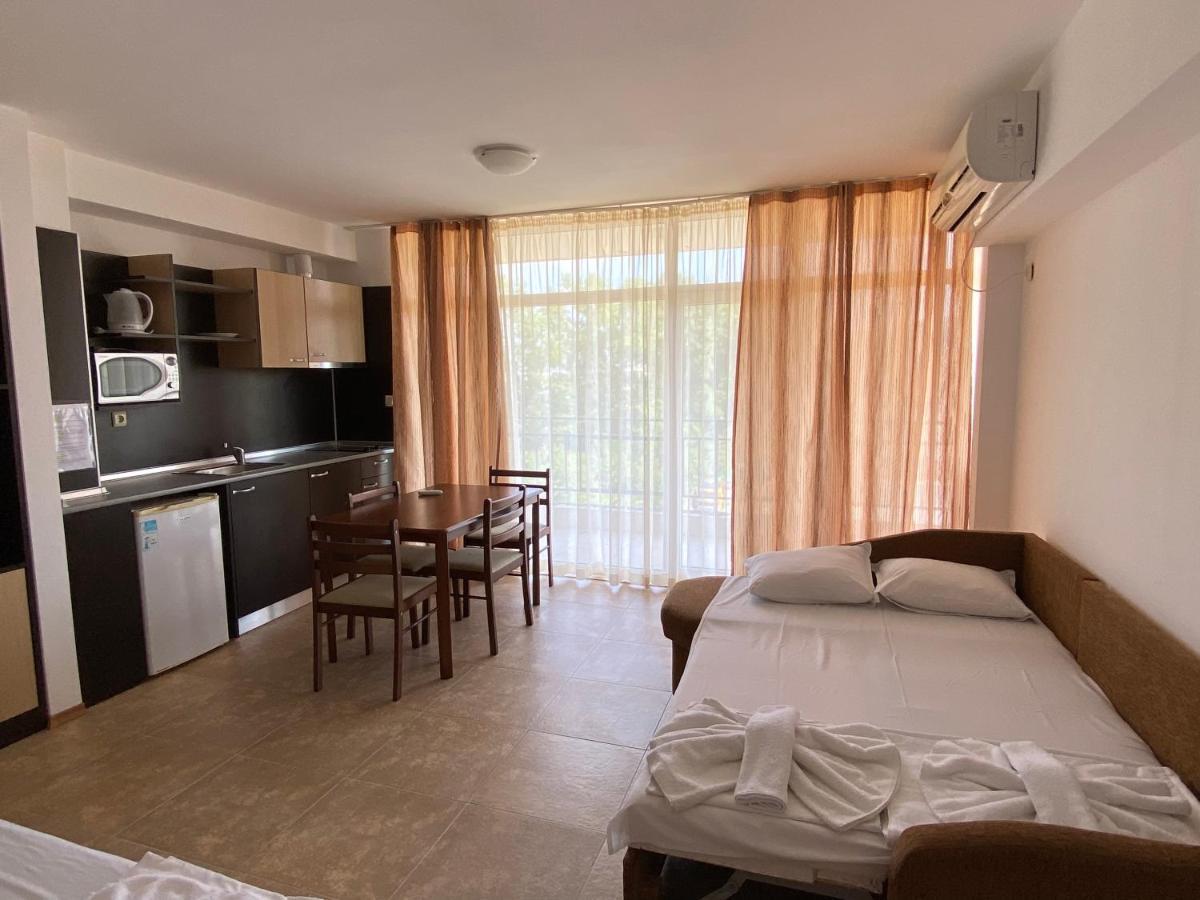 Holiday Apartments Grand Kamelia 써니비치 외부 사진