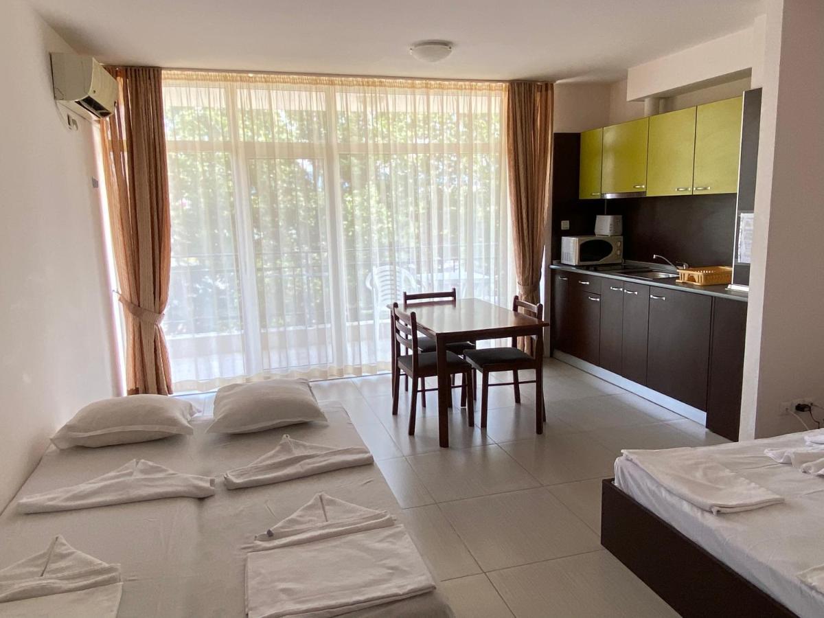 Holiday Apartments Grand Kamelia 써니비치 외부 사진