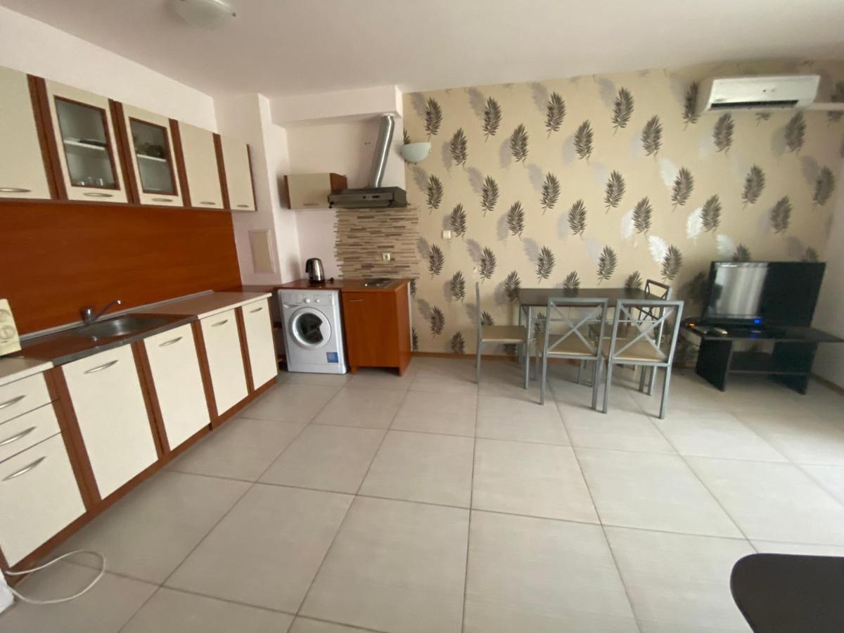 Holiday Apartments Grand Kamelia 써니비치 외부 사진