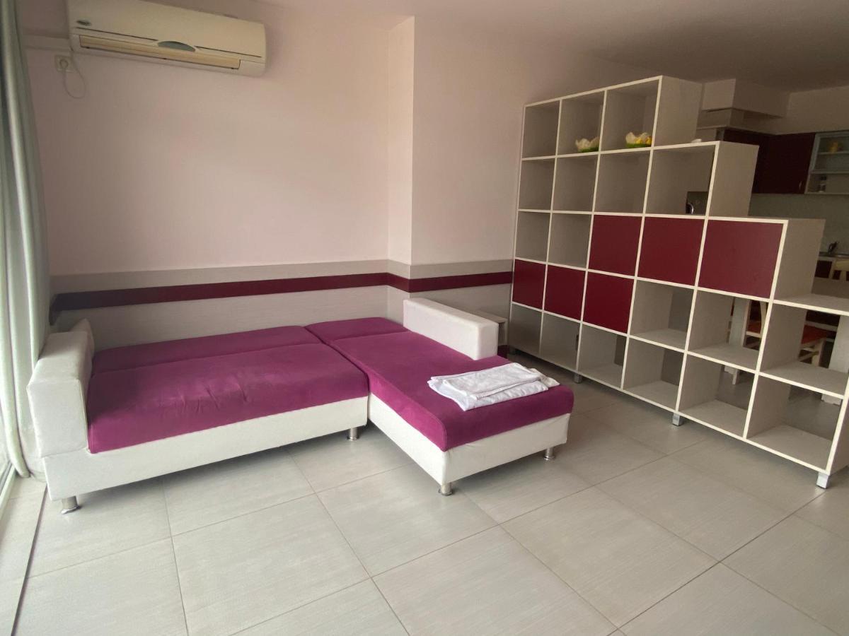 Holiday Apartments Grand Kamelia 써니비치 외부 사진