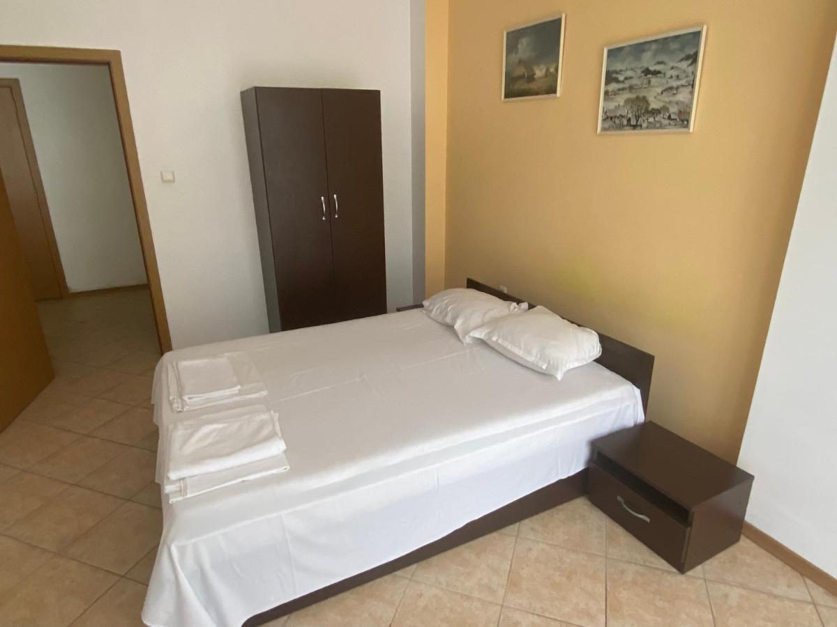Holiday Apartments Grand Kamelia 써니비치 외부 사진