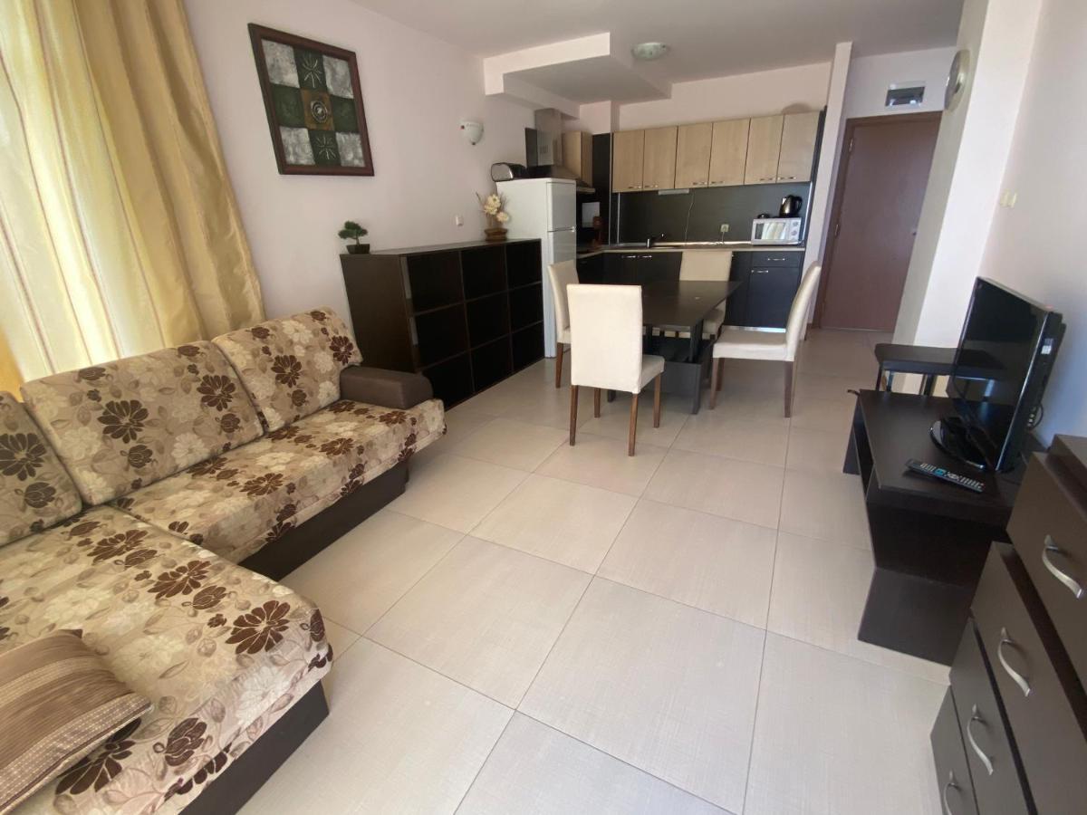 Holiday Apartments Grand Kamelia 써니비치 외부 사진